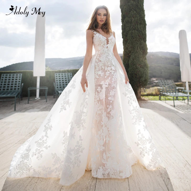 Свадебное платье с пуговицами Adoly Mey кружевное Русалка со съемным шлейфом и
