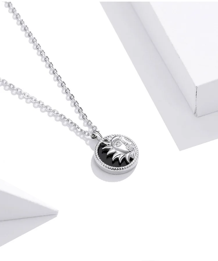 

S925 Sterling Silver Shiny Sun Necklace Sun Simple Fashion Popular Necklace