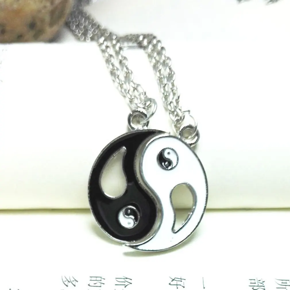 

New Best Friends Pendant Necklace Yin Yang Tai Chi Gossip Stitching Set Black White Couple Pair chain Necklace Men's Gift