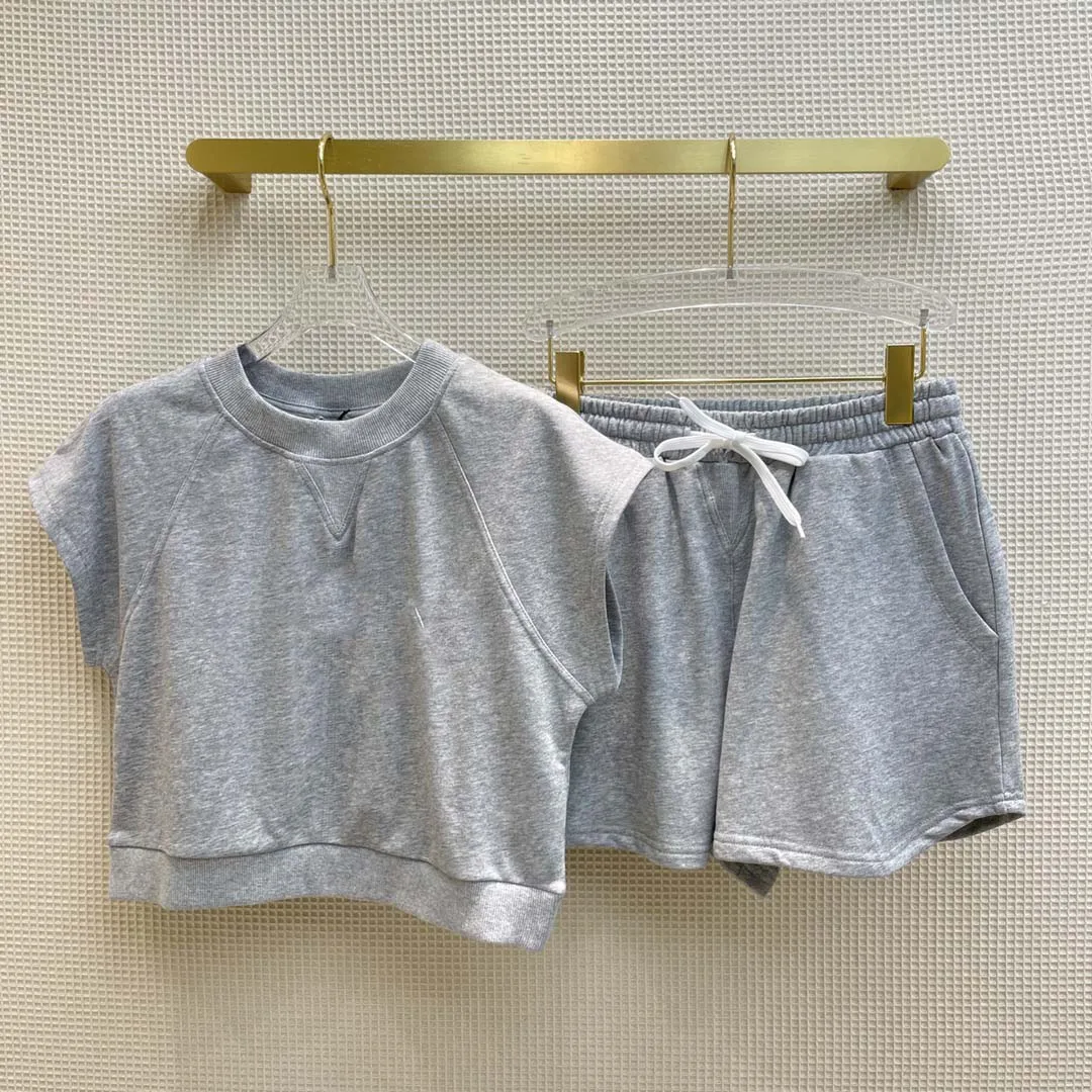 Beach Style Solid Shorts Sets for Women Summer High-end Brand Letter Print O-neck Bat Sleeve Tops with Elastic Waist Shorts Lady