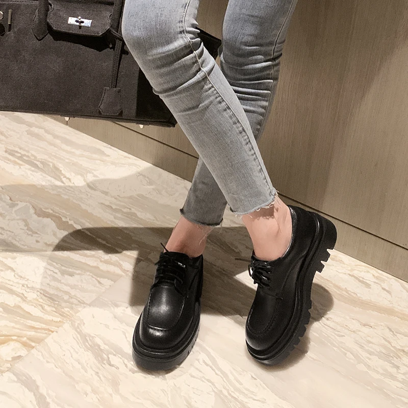 

Брендовые женские туфли-броги QZYERAI из натуральной кожи, модные туфли-оксфорды из воловьей кожи на шнуровке для свадьбы и вечеринки, туфли-ло...