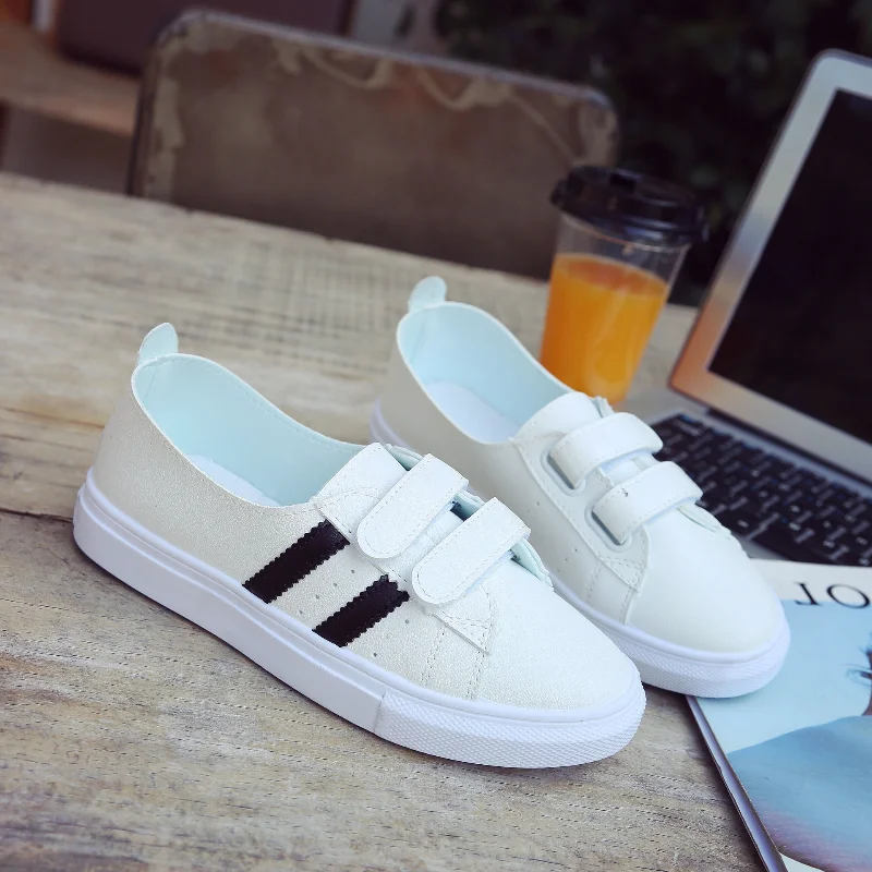 

Women Light Soft Sport Running Casual Female Sneakers Flats Girl Breathable Vulcanized Lace Up White Shoes Zapatos De Mujer 2021