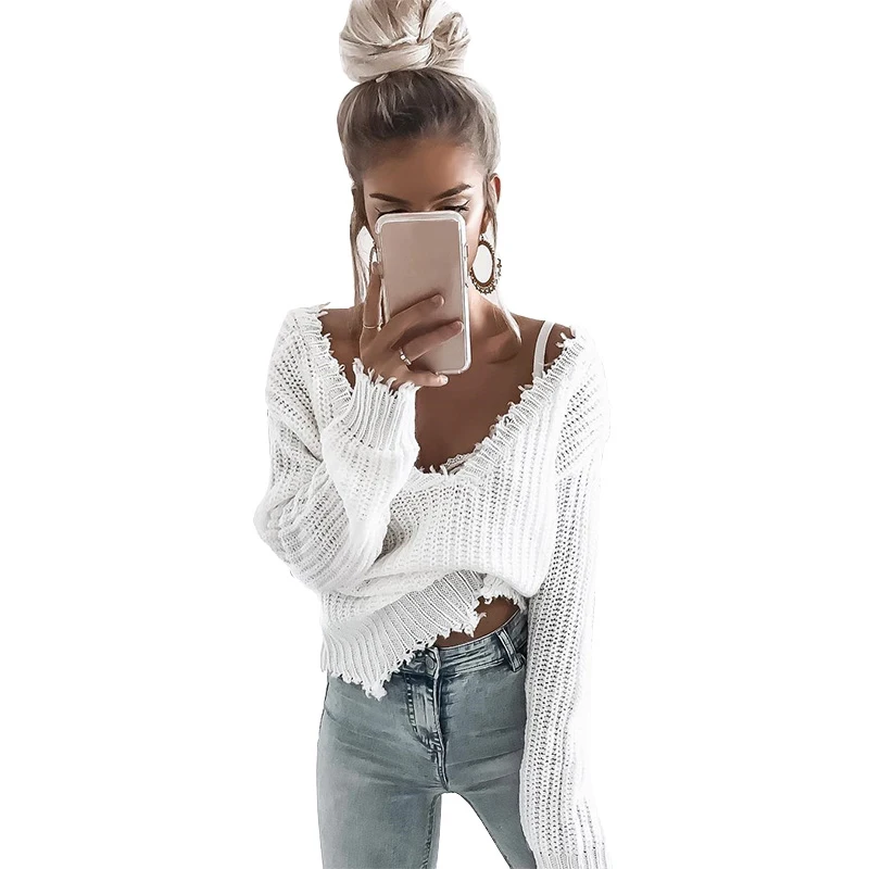 Женский вязаный пуловер с бахромой и глубоким v-образным вырезом белый