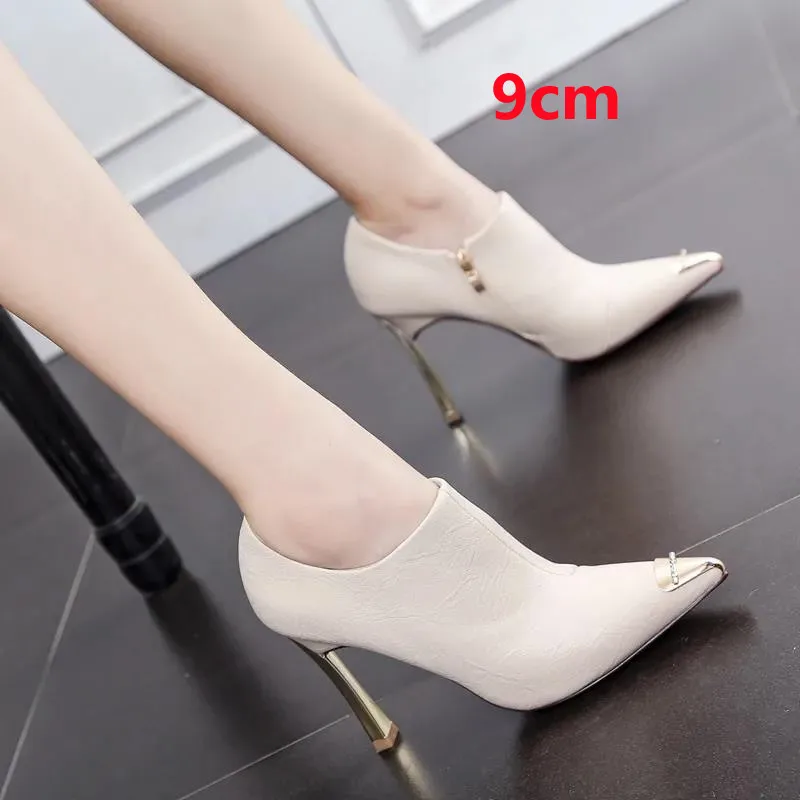 

Cresfimix/женские модные короткие ботильоны из искусственной кожи с острым носком; Цвет Черный; Сезон осень-зима; Красивые женские бежевые Ботин...