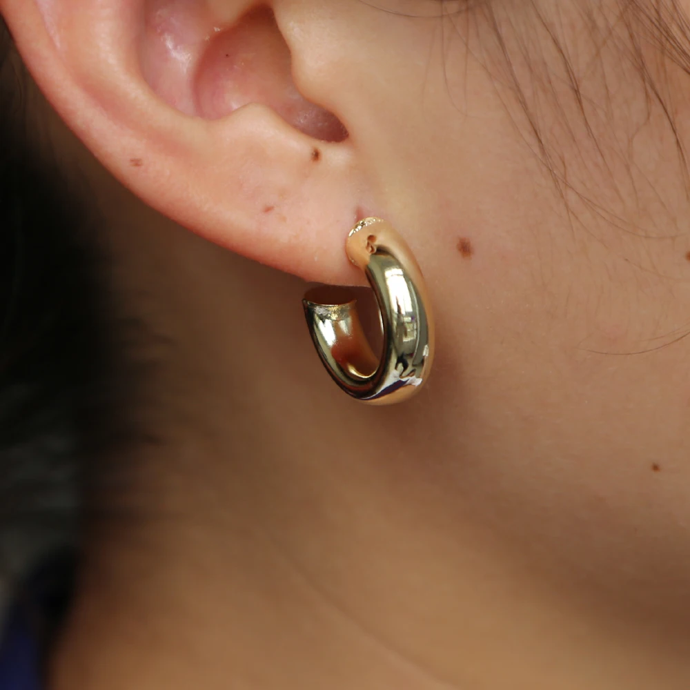 Новинка 2019 классические популярные серьги одноцветные гладкие 5*20 мм