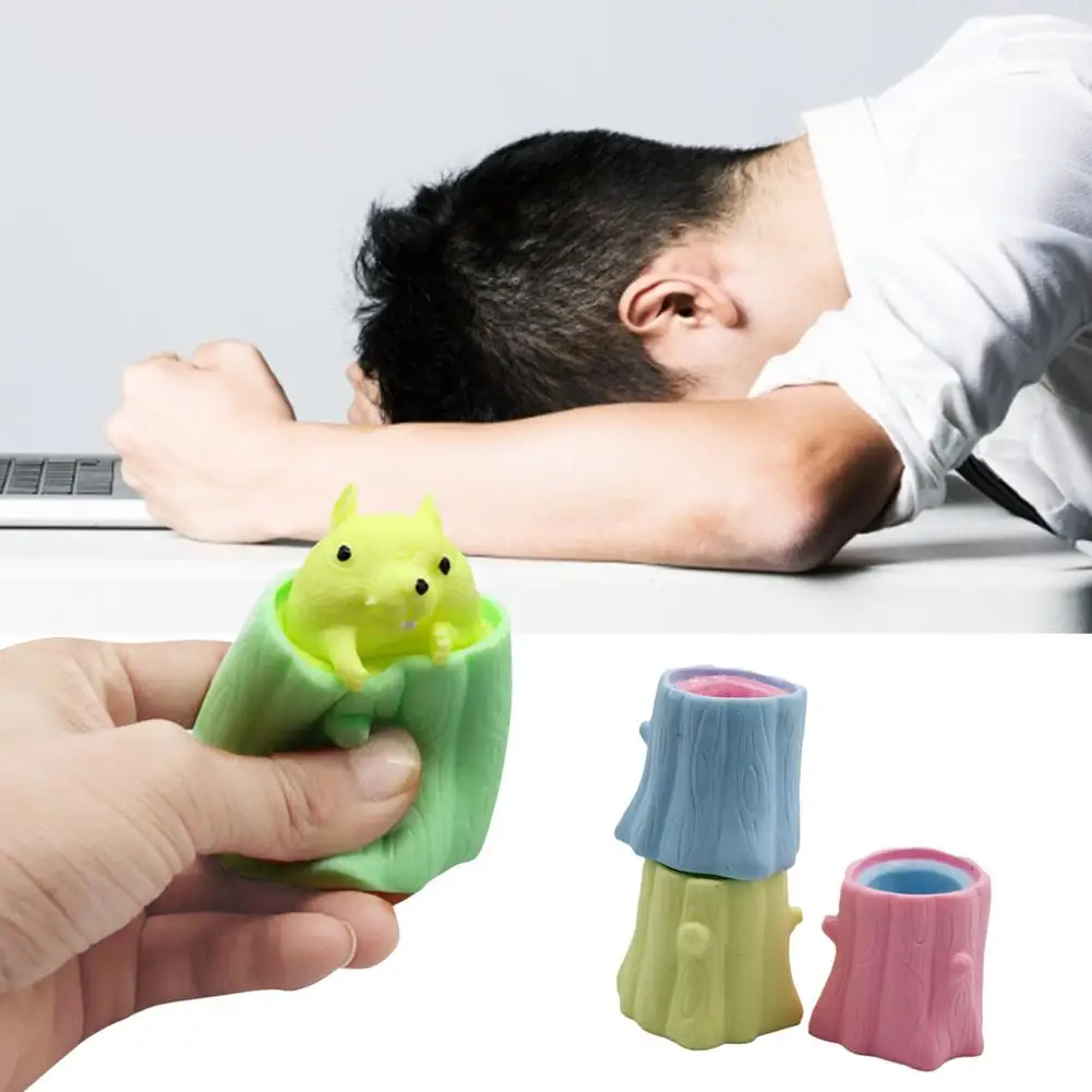 

Squeeze Squirrel Evil Decompression Toy Cup Toy Decompression Tree Pen Holder Squirrel Flying Squirrel Cup
