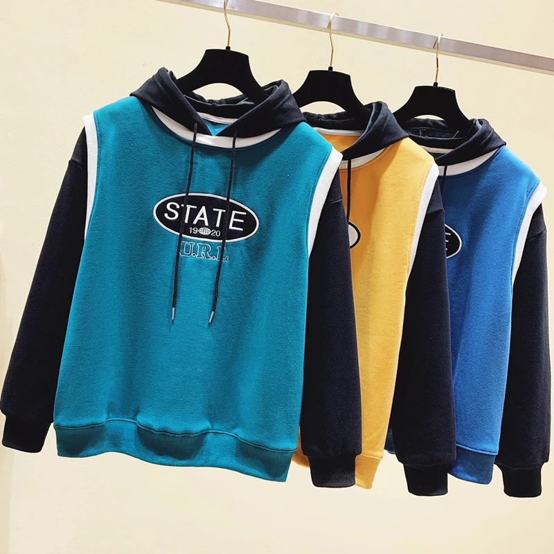 

Spring and Autumn 2021 new collection: two loose ladies' embroidered coats with hoodie, plush and heavy hoodie