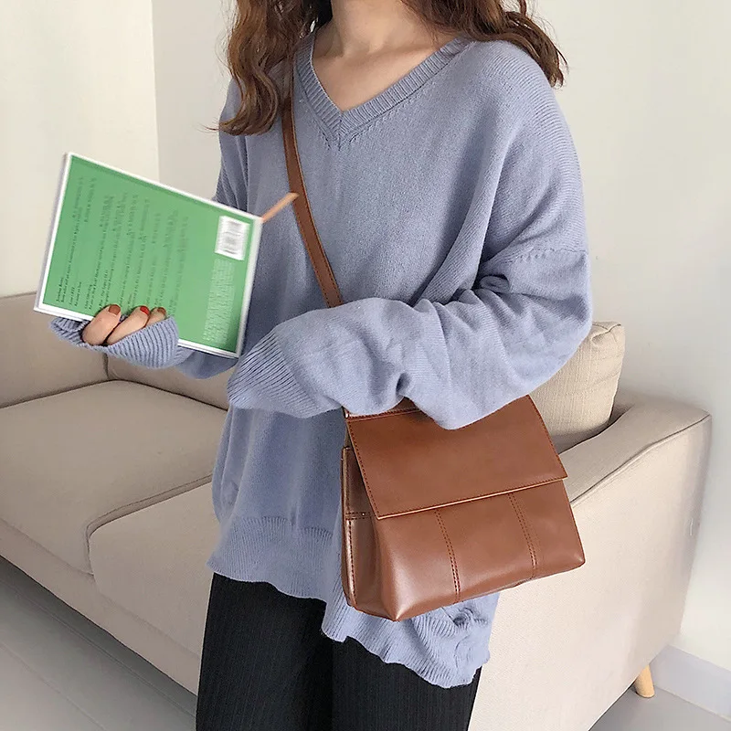 

Retro Pu flip Shoulder Bag New Women's bag casual fashion straddle bag