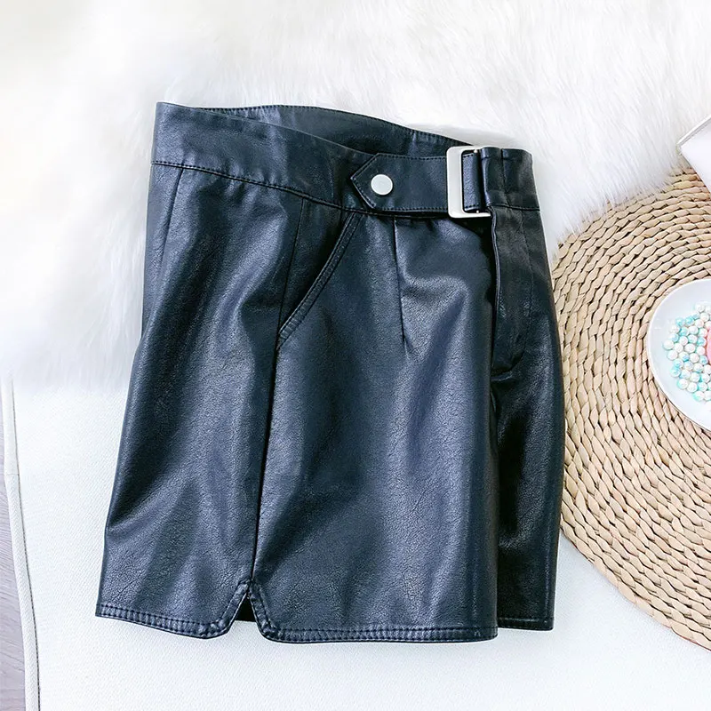 

PU Leather Women Wide Leg Boots Shorts With Lining Black High Waist High Quality Female Shorts 2020 Autumn Winter Solid Bottoms