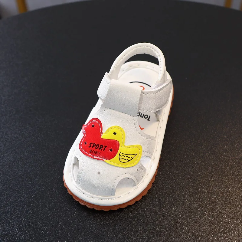 Сандалии Детские со свистком модная обувь для начинающих ходить мальчиков и