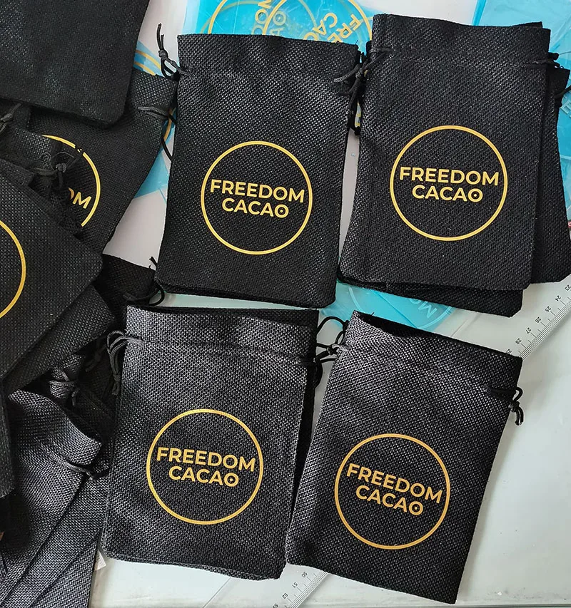 50 100pcs Jute Black Linen Jewelry Pouches Custom Personalized gold Logo Packaging Drawstring Gift Bag Wedding Party favor