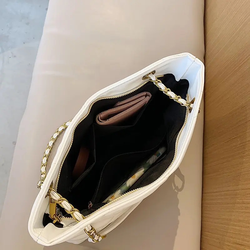 

Large PU Leather Shoulder Bags For Women Elegant Fashion Handbags Female Travel Casual Tote Lady Chain Designer Hand Bags XA782H
