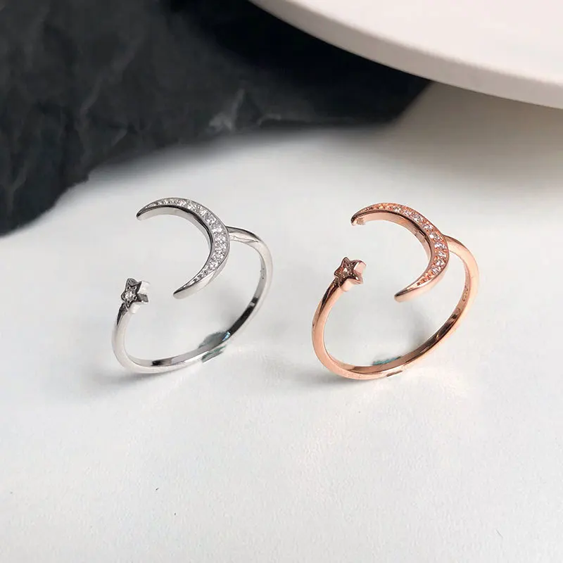 

Кольцо из серебра пробы с бриллиантами