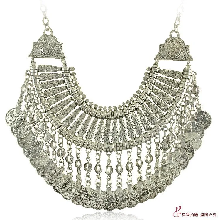 

VINTAGE ALLOY VARVED NECKLACE VINTAGE COIN CLAVICLE CHAIN BOHEMIAN ORNAMENT