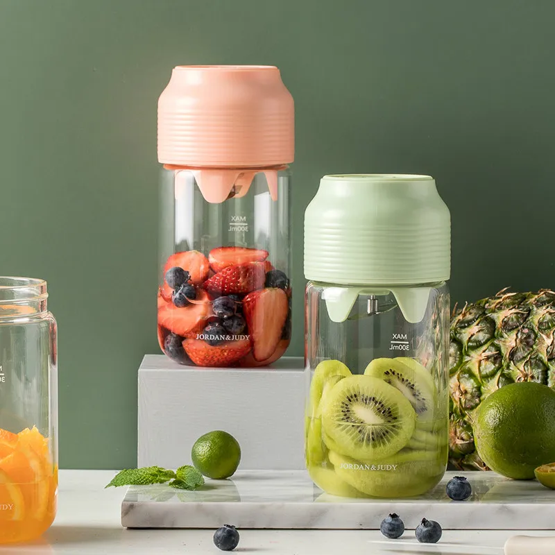 

Plastic Vegetable Lemon Juicer Modern Design Cuisine Gadget Hand Juicer Manual Portable Cosas De Cocina Kitchen Gadgets AB50ZZ