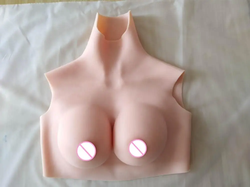 Короткая искусственная грудь трансвеститов C-образная чашка высокий воротник