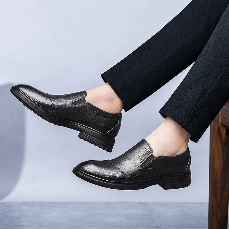 

Men business Dress Shoes Luxury Brand Fashion Designer Loafers Breathable Flats Men Banquet wedding party Shoes big size 48 o4