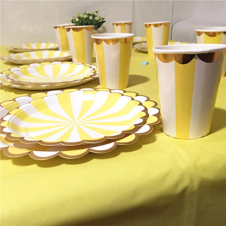 8 комплектов посуда из желтой золотой розовой черной мятной синей и серебряной