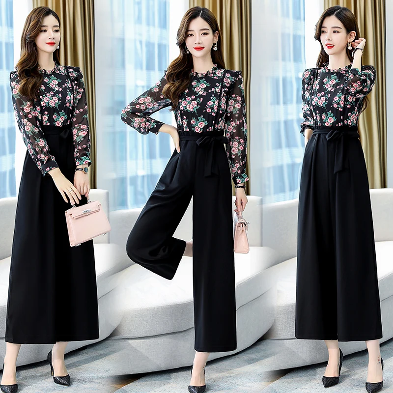 Женский комбинезон с длинным рукавом длинный круглым вырезом и цветочным