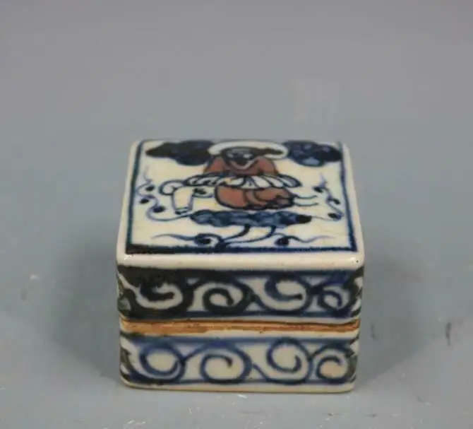 

63MM Collect Old Chinese Porcelain Blue White Red Ancient Figure Glaze Rouge Box