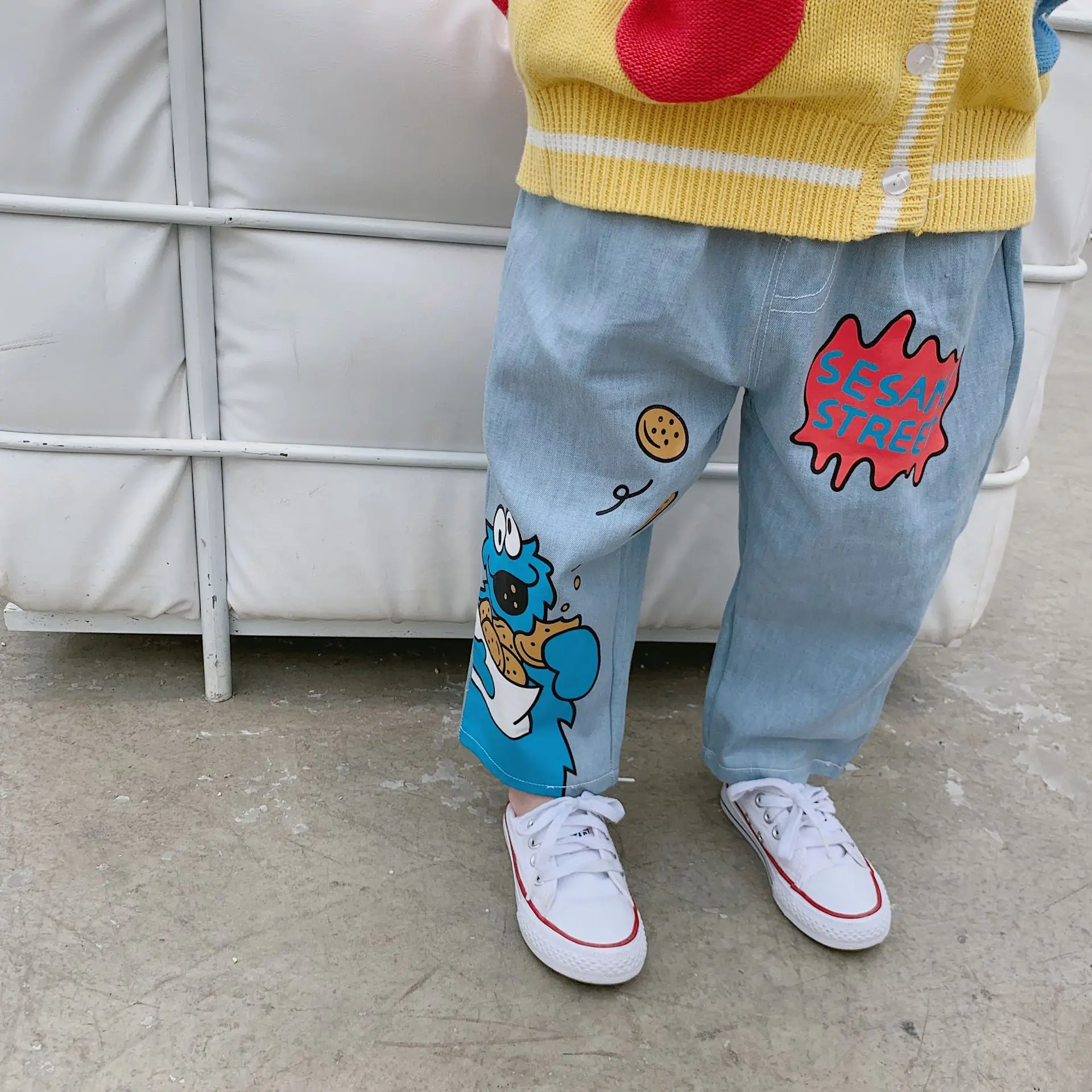 Tonytaobaby новое осеннее платье для мальчиков и девочек милые джинсы с мультяшным