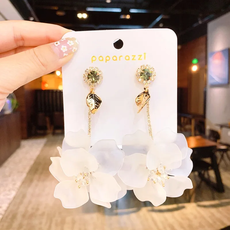 Korea hot fashion jewelry exaggerated hand-woven large white flower earrings long holiday party statement for women | Украшения и