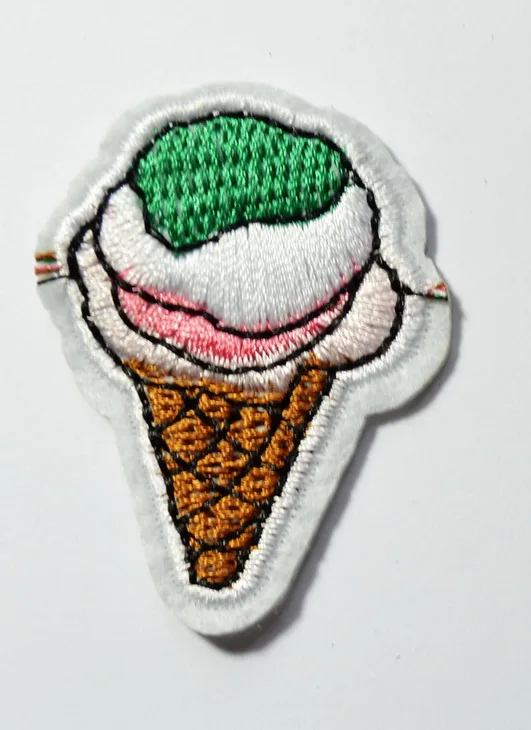 

1x Ice cream honey pink green Iron On patch Shirt Hat Jean shoes Applique (≈ 3.7 * 4.7 cm)