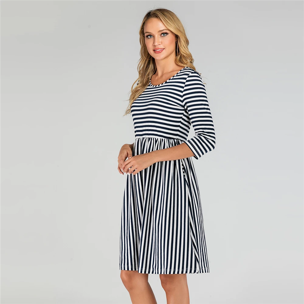 Повседневное Полосатое платье для женщин большого размера с круглым вырезом 3/4