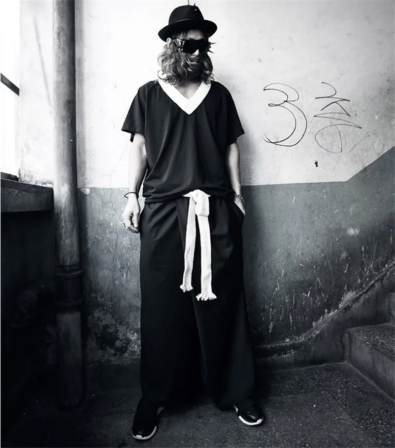 Новая версия мужской повседневной одежды свободного покроя не являющейся