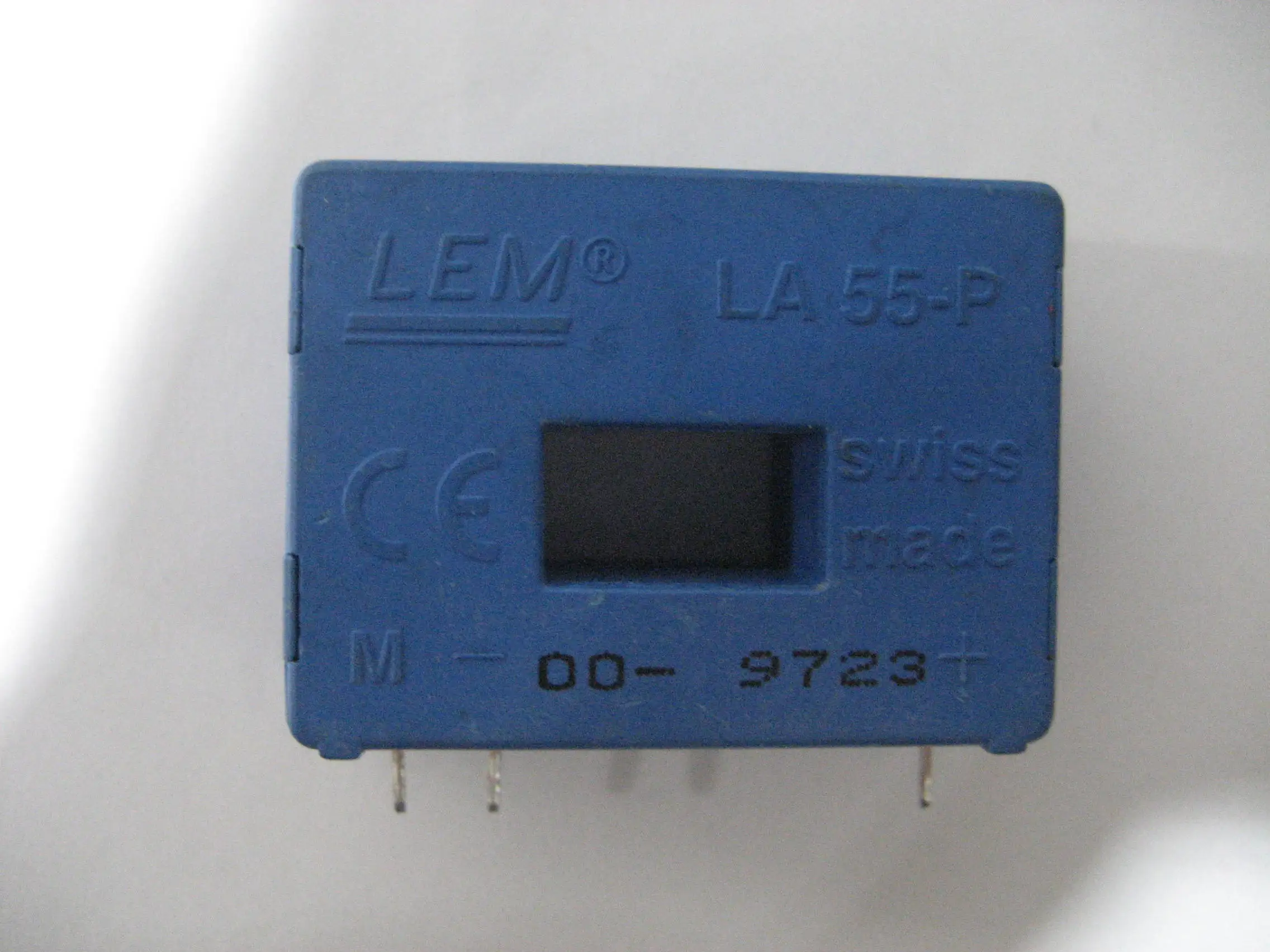 LA55 P LEM LA Series Датчик тока 55 эффект холла выход 50 mArms источник питания 12 15