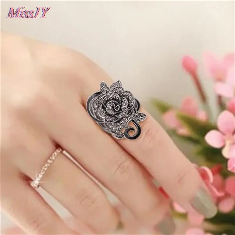 Кольцо женское в готическом стиле с черной розой винтажное | Украшения и