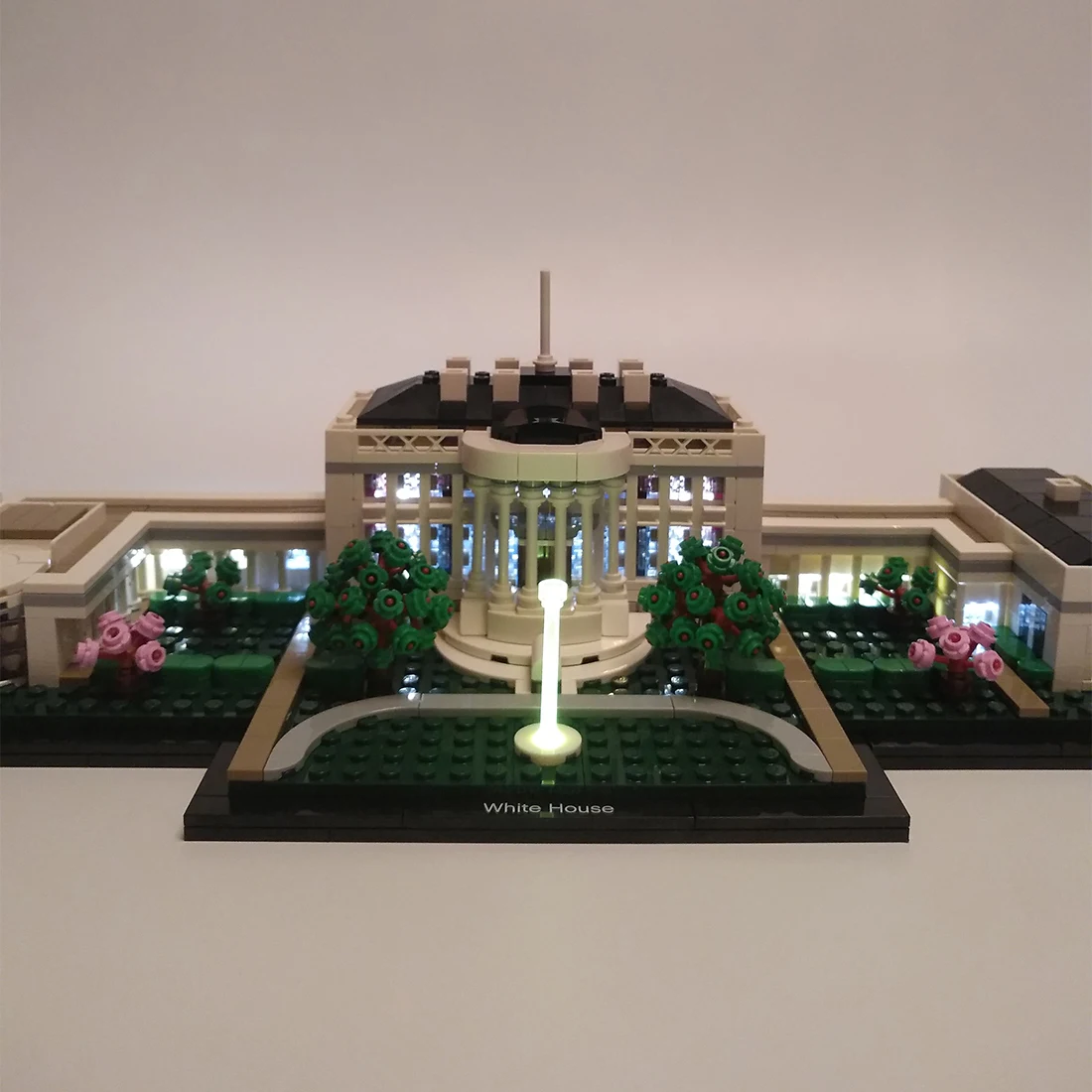 

USB Powered LED Lighting Kit For White House 21054 (Only LED Light, No Block Kit)