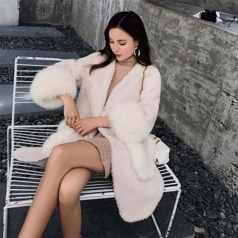 Женское длинное пальто из искусственного меха с V-образным вырезом и длинным