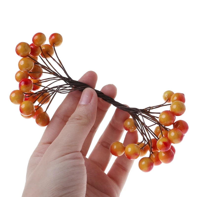 

Bunch Lifelike Artificial Berry Plastic Fake Fruit Disply Home Party Decoration