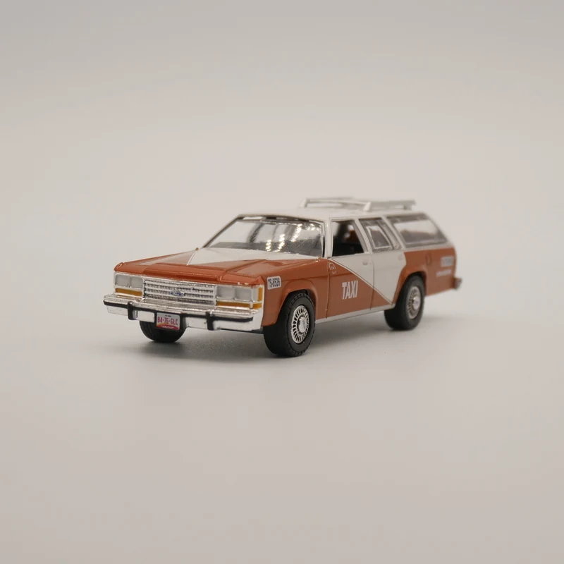 

Greenlight 1:64 1988 Ford LTD Crown Victoria литая модель автомобиля Matel игрушечный автомобиль