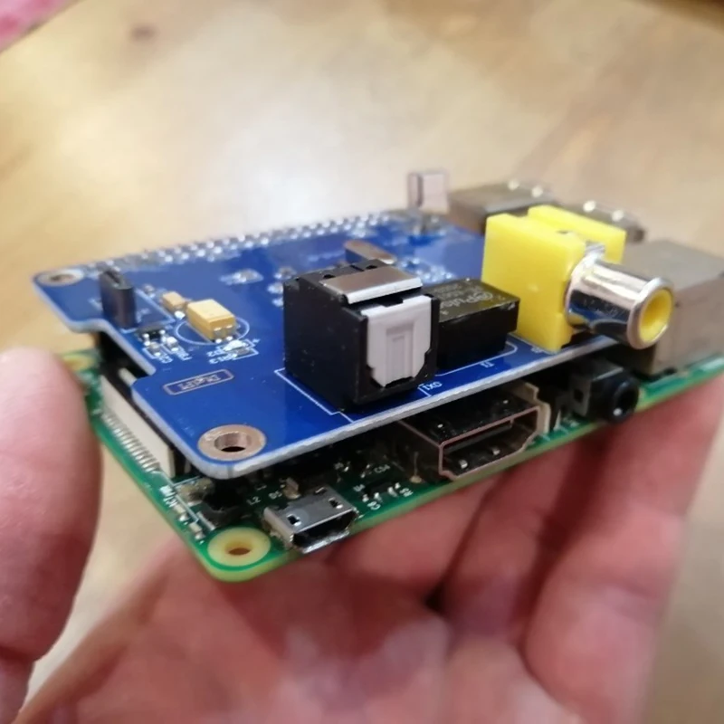 Цифровая звуковая карта HIFI Digi + I2S SPDIF оптическое волокно для Raspberry Pi 3 B Plus / 3B 2 Model и A