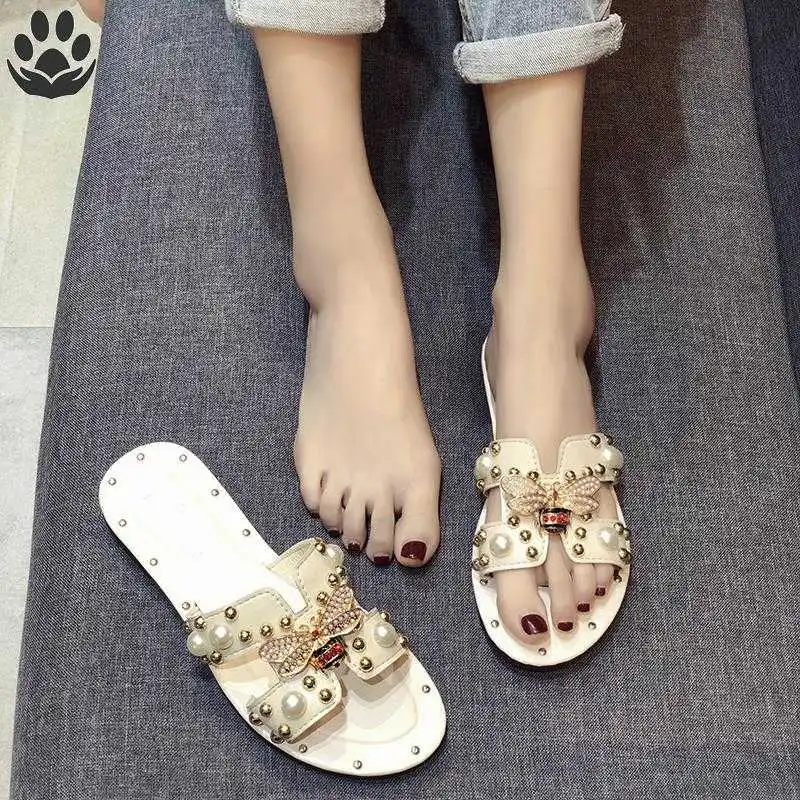 

2020 Women Slipper Pearl Rivet Bee Flats Summer Female Luxury Slippers Lady Beach Flip Flops Woman Slippers femmes sandales