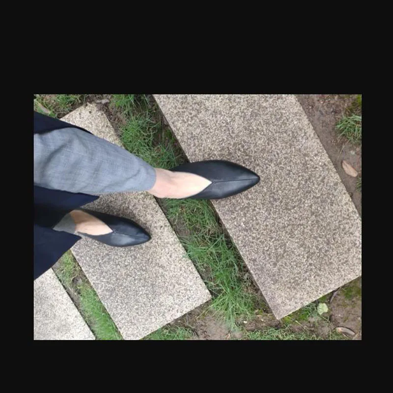 Туфли женские кожаные на плоской подошве брендовые Мягкие Мокасины лоферы