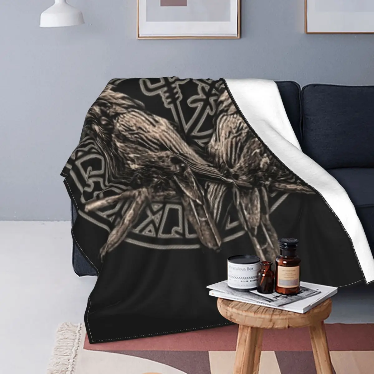 

Women Vikings Rise Hugin And Munin Rune Vegvisir Circle Blanket Fleece Spring/Autumn Warm Throw Blanket for Sofa Car Bedspread