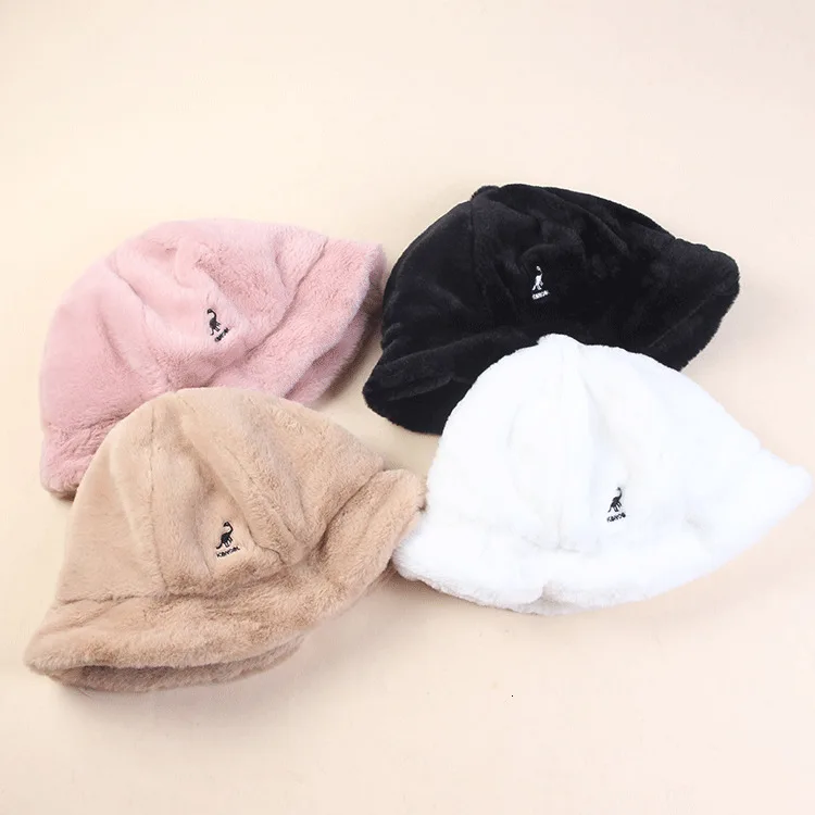 Шапка рыбака женская теплая плюшевая Панама в японском стиле милая однотонная