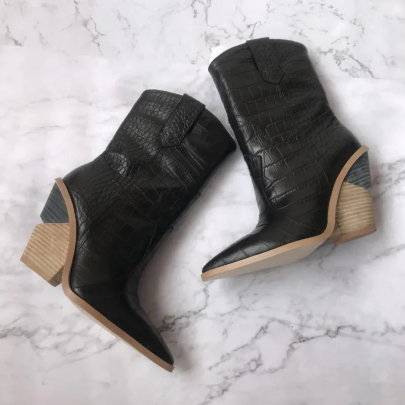 Шикарная женская обувь с острым носком полусапожки 2019 осенне-зимние женские