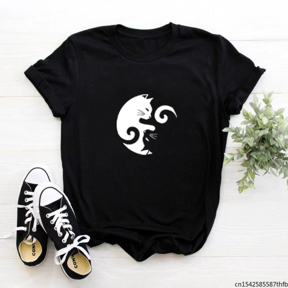 

Женская футболка с коротким рукавом и круглым вырезом, свободного покроя