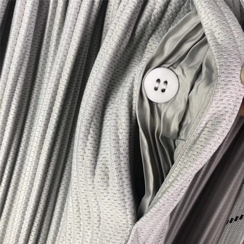 

2020ss Pleated HOMME PLISSE Shorts Men Women 1:1 Top Quality Solid Color Joggers Drawstring HOMME PLISSE Breechcloth