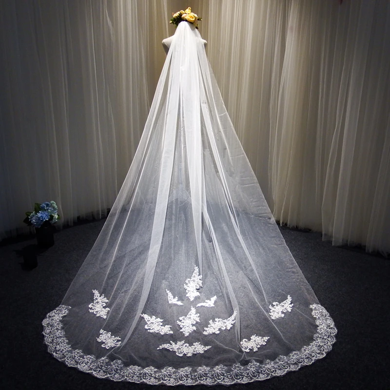 

2019 Cheap Bridal Veil With Combs Elbow Length Veil Long Wedding Veils With Lace Appliques Veils Wedding Accessories