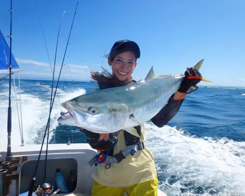Рыболовная катушка для спиннинга SHIMANO Stella с высоким передаточным числом и тихим