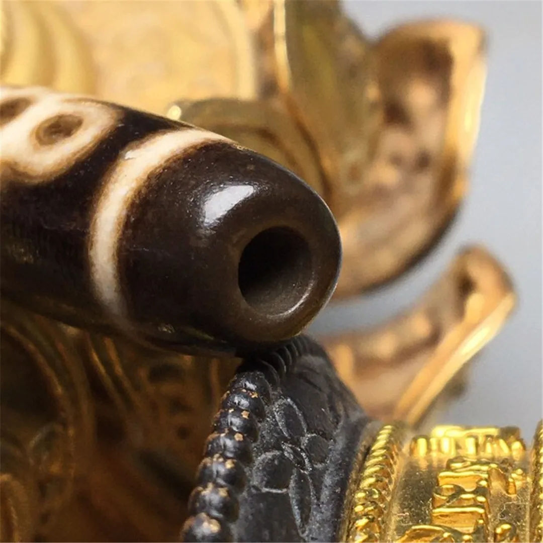 

Wholesale Tibetan Natural Agate Dzi Beads Old Objects Five Eyes Lightning Totem Padding Weathered Grease Luster DIY Material