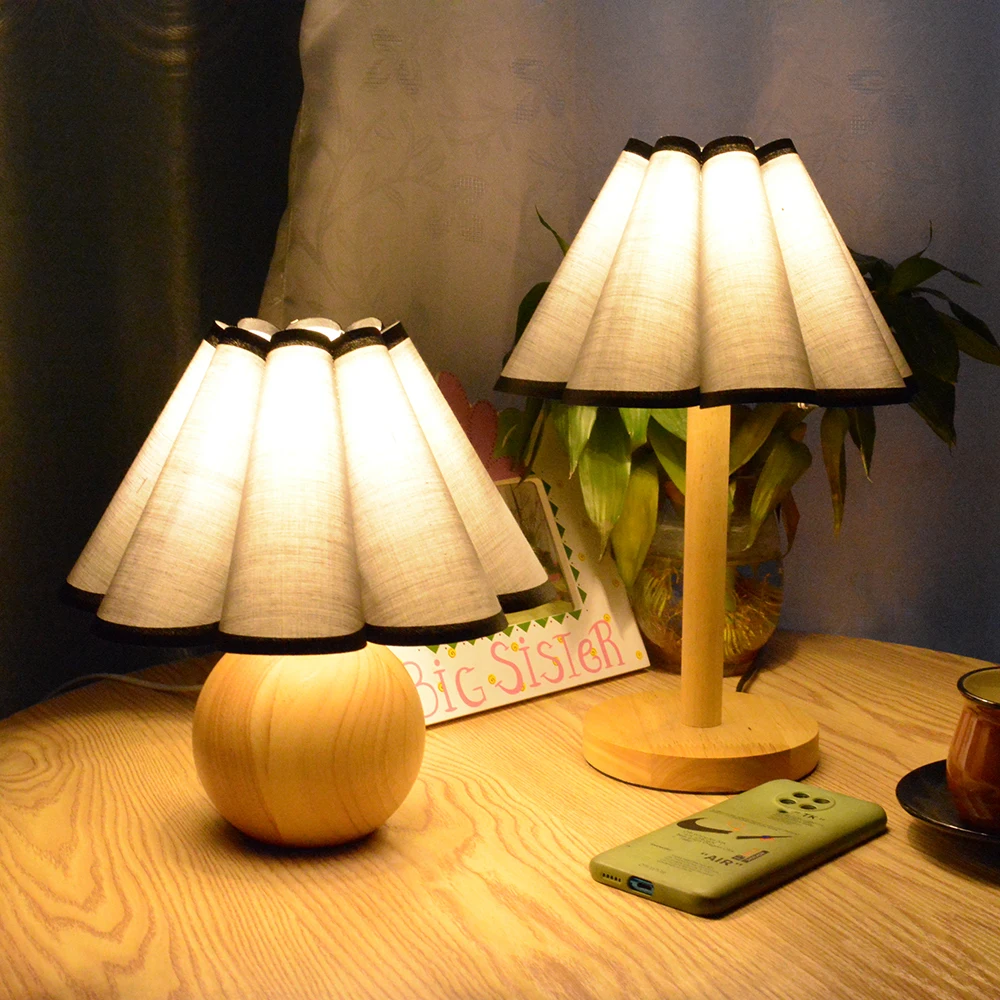 

XianFan vintage Japanese soiled wood table lamp for living room with cloth retro lampshade work desk lamps night light