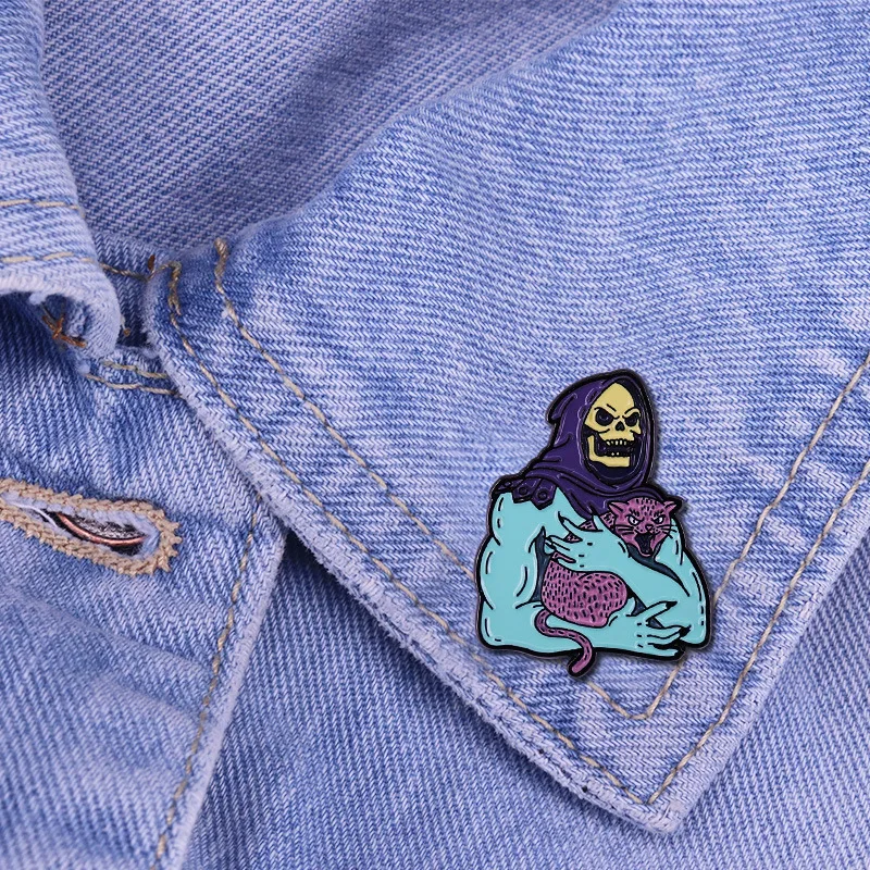 Космический гигантский синий череп и кот брошь в стиле 80-х фантазия Приключения