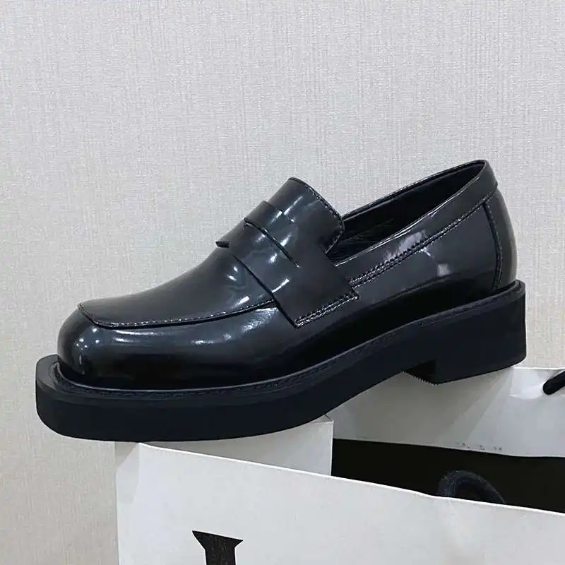 

Krazing Pot big size genuine leather round toe med heel British style young lady streetwear handsome deep mouth women pumps L16