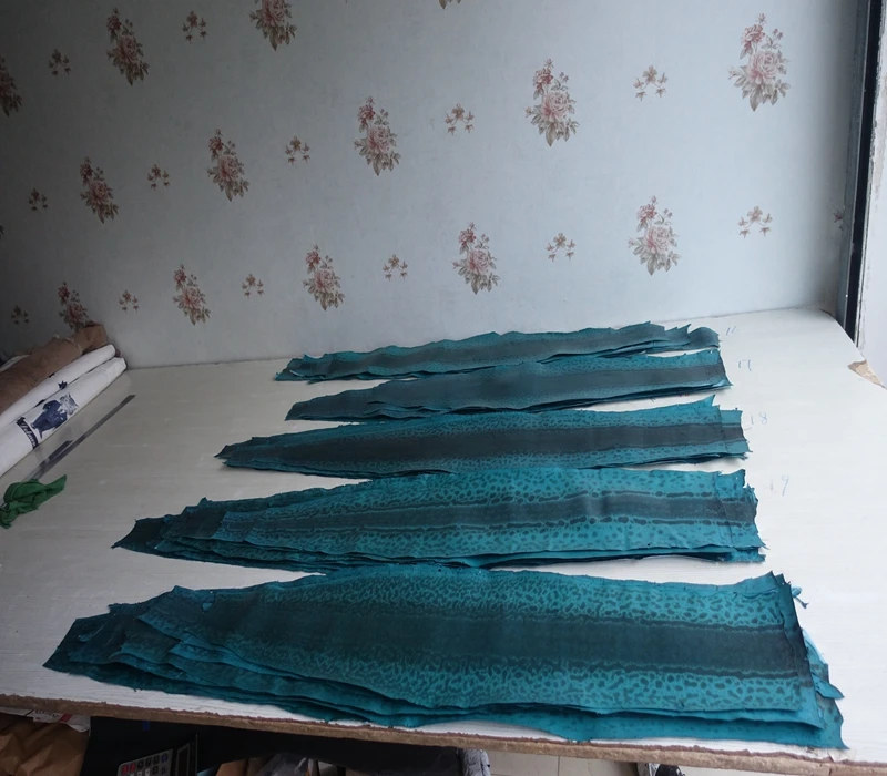 Большая синяя зеленая масляная Вощеная кожа натуральный песок змеиная